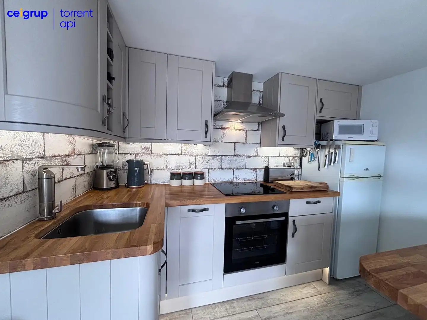 Kitchen of Attic for sale in L'Escala  with Air Conditioner and Terrace