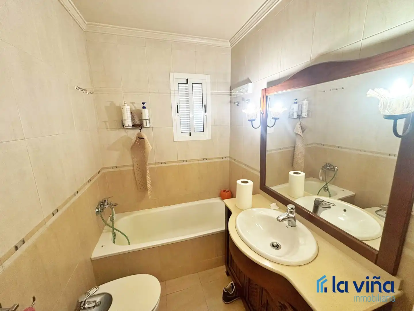 Bathroom of Flat for sale in Benamejí, Córdoba