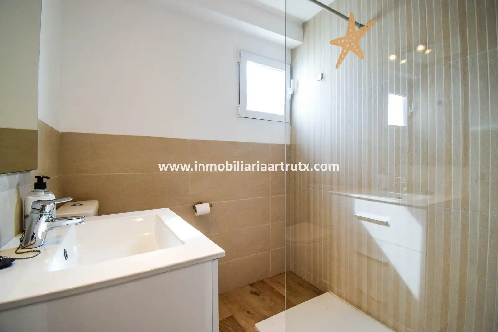 Badezimmer von Wohnungen zum Verkauf in Ciutadella de Menorca mit Terrasse