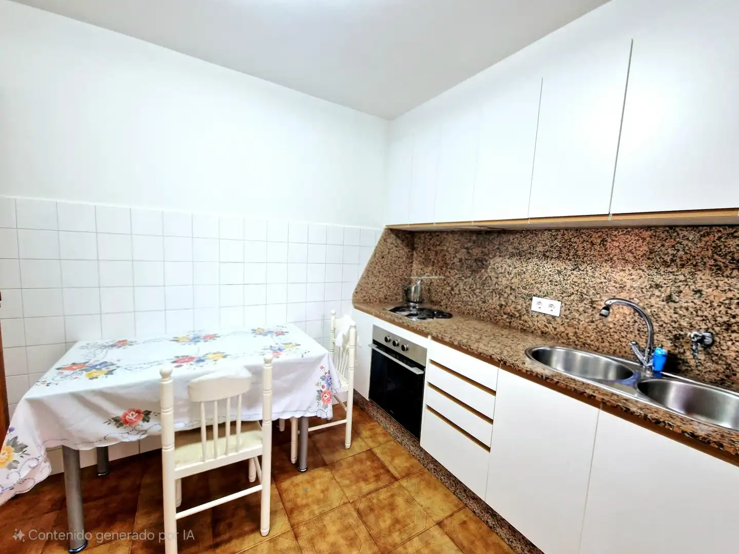 Cuina de Casa adosada en venda en Ribadeo amb Calefacció, Jardí privat i Terrassa