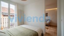 Bedroom of Flat for sale in  Madrid Capital  with Air Conditioner, Heating and Balcony