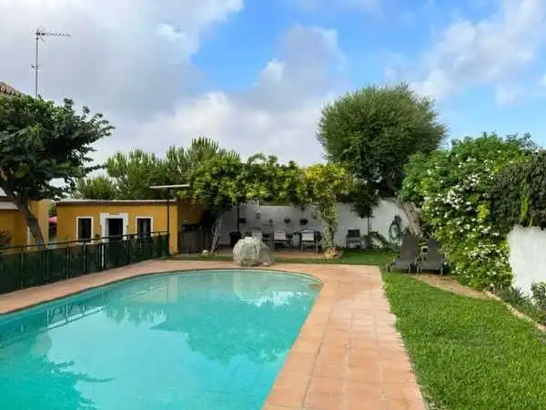 Chalet con piscina en venta en Calle Galera 11, imagen 15