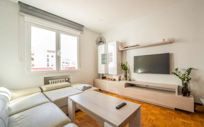 Living room of Flat for sale in  Madrid Capital  with Air Conditioner