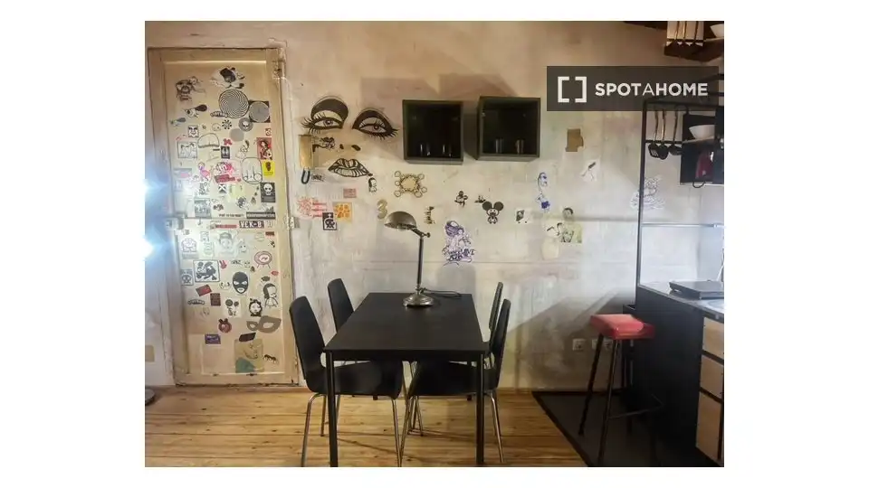 Room in Provençals del Poblenou