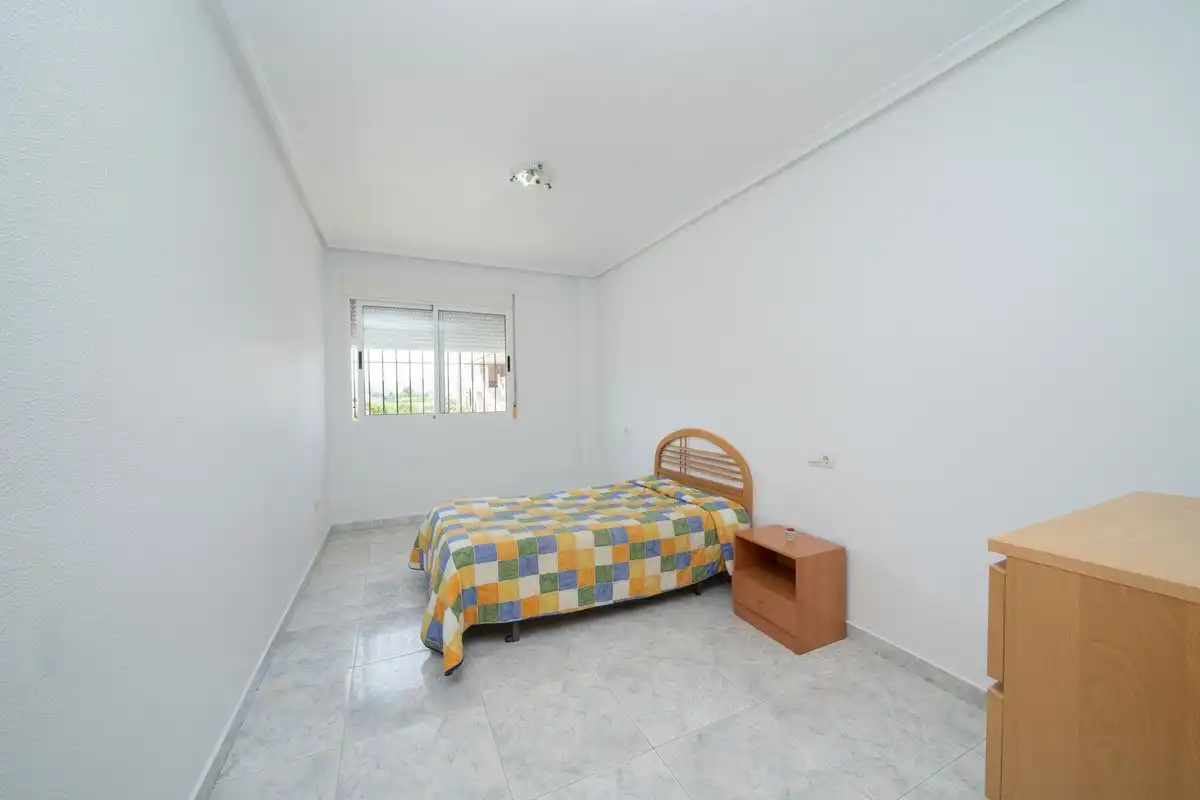Habitación de Piso en venta en Orihuela con Calefacción y Trastero