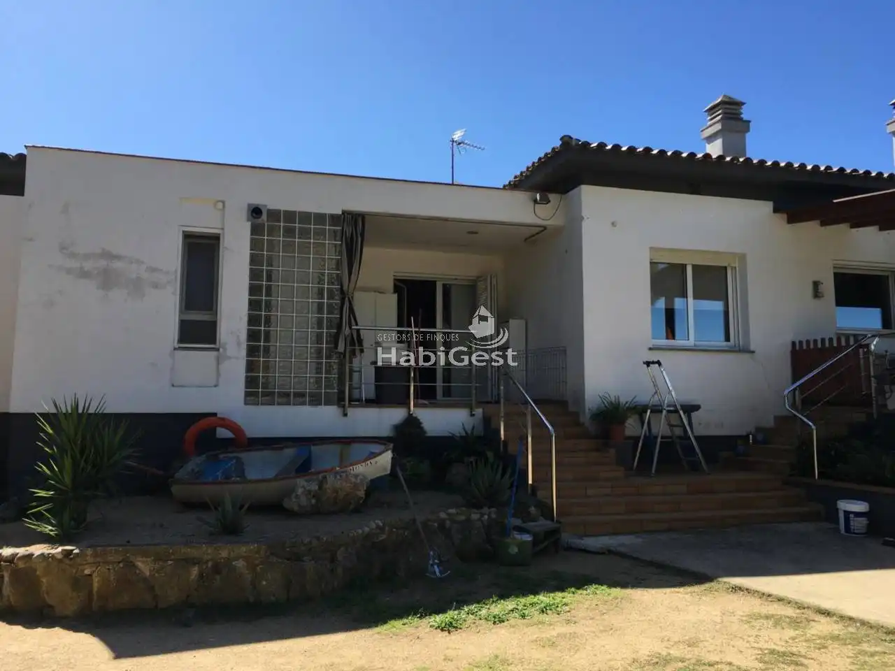 Vista exterior de Casa o chalet en venta en Fontcoberta con Jardín privado, Terraza y Piscina