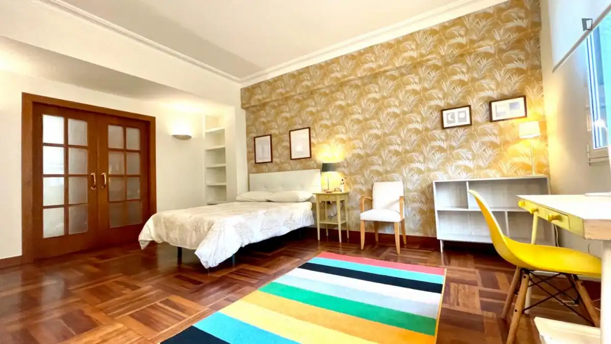 Room in Sabino Arana - Jesuitas
