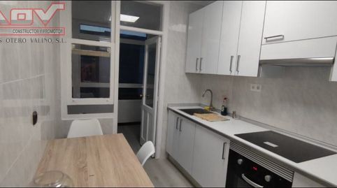 Foto 3 de Piso de alquiler en A Malata - Catabois - Ciudad Jardín, Ferrol
