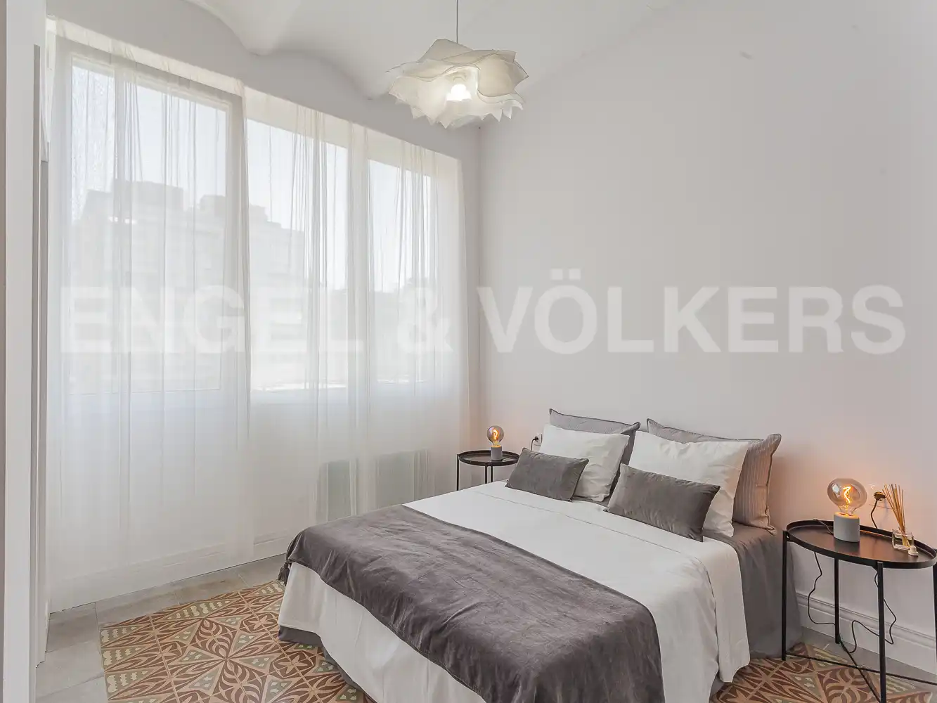 Schlafzimmer von Wohnung zum Verkauf in Barcelona mit Heizung und Balkon