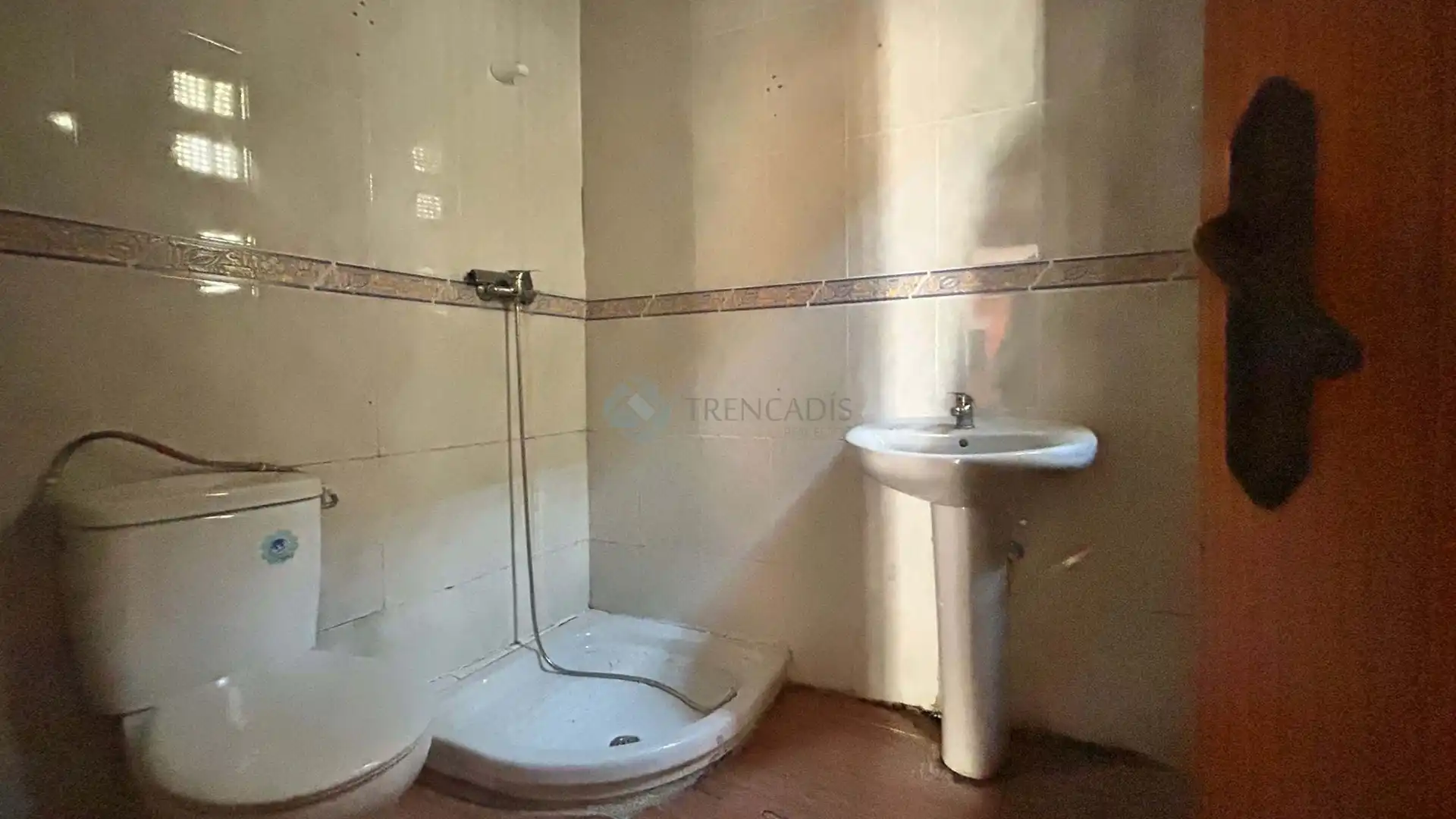 Baño de Casa adosada en venta en Tavernes de la Valldigna