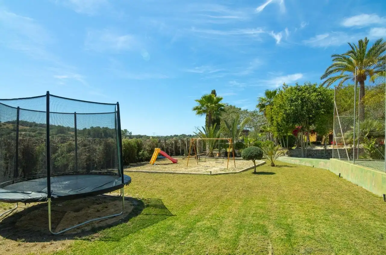 Casa rústica amb piscina en venda a Llubí, imagen 7