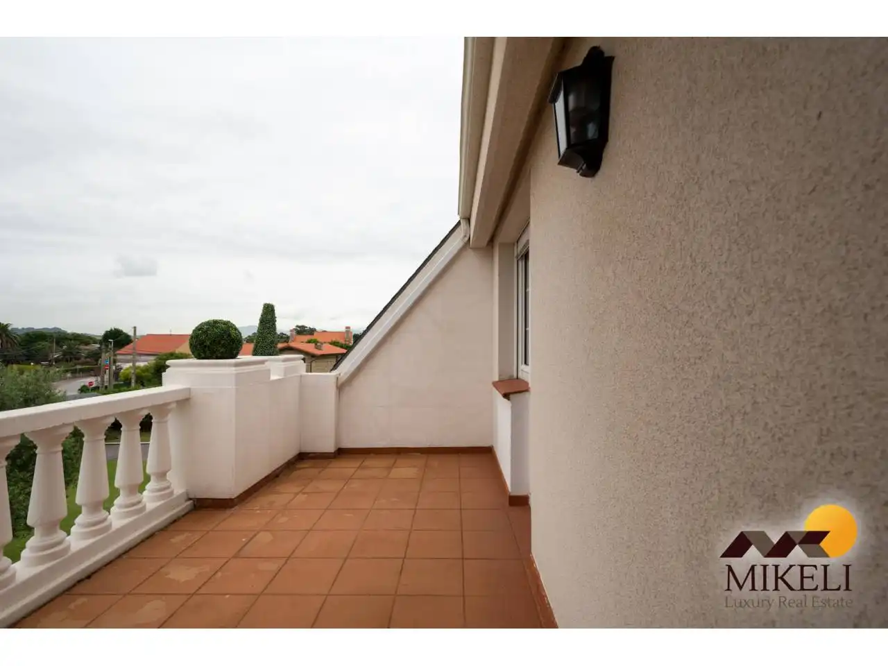 Terraza de Casa o chalet en venta en Santa Cruz de Bezana con Calefacción, Jardín privado y Terraza