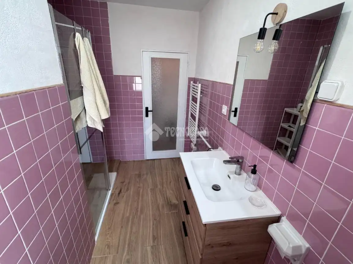 Bathroom of Flat for rent in León Capital   with Heating, Parquet flooring and Terrace