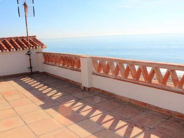 Xalet amb jardí en venda a Estepona Pueblo