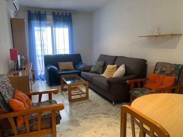 Sala de estar de Apartamento de alquiler en  Granada Capital con Balcón