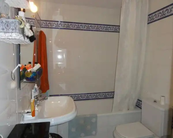 Bathroom of Flat for rent in Córdoba  with Private garden