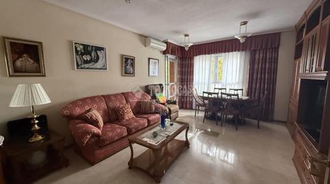 Foto 2 de Piso en venta en Palomeras Bajas, Madrid