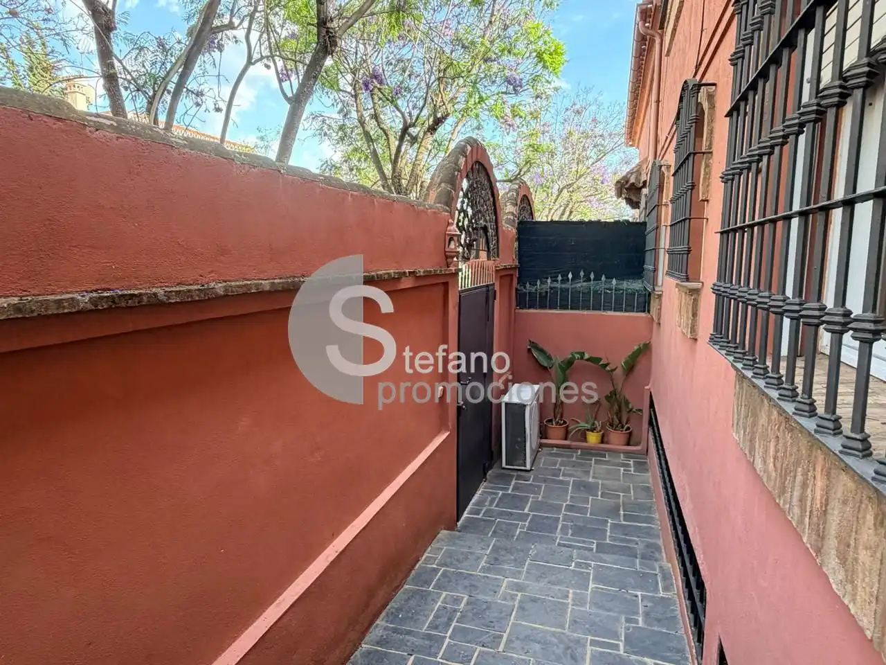 Exterior view of Detached homes for rent in Málaga  with Air Conditioner, Private garden and Terrace
