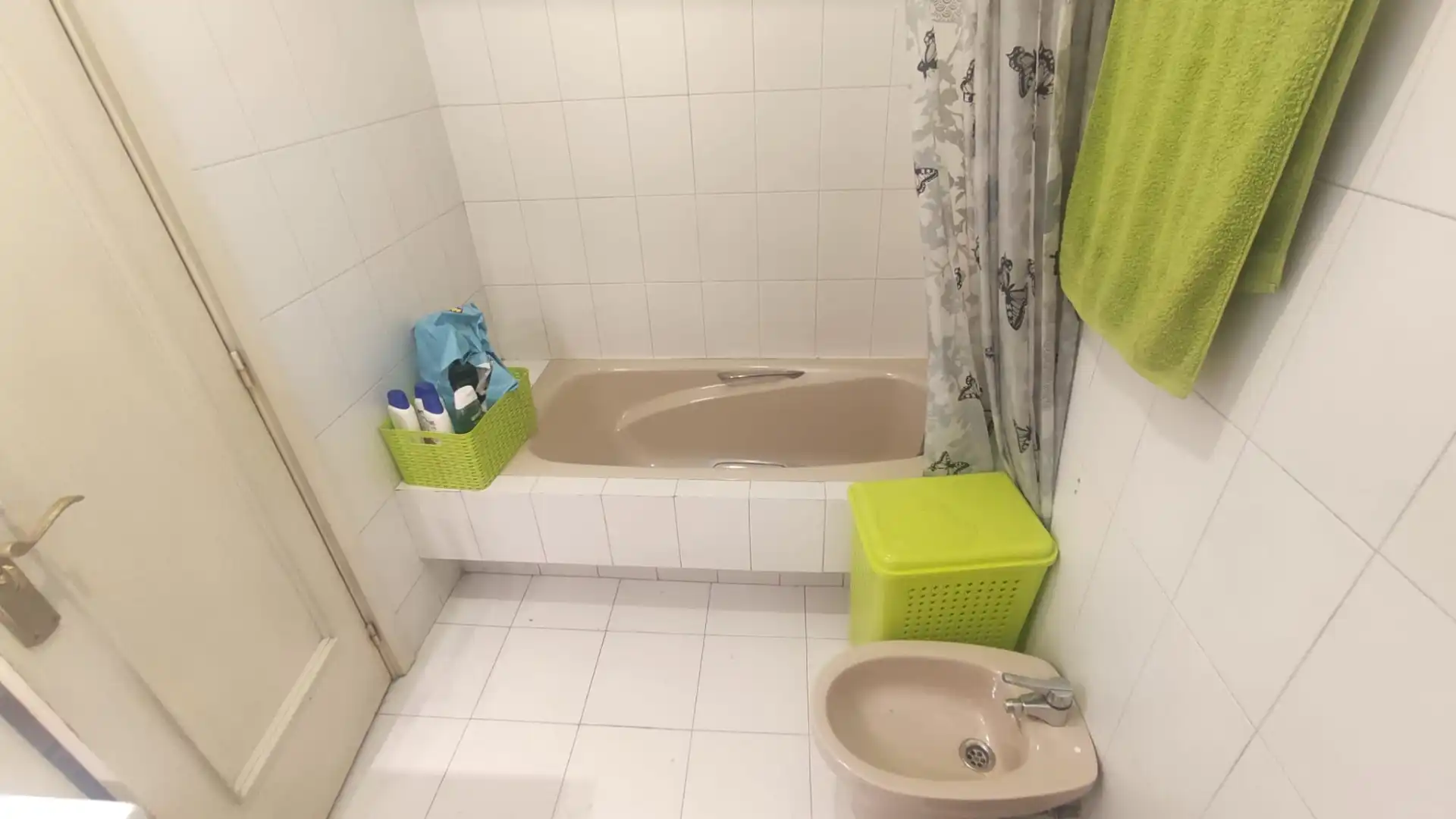 Badezimmer von Wohnung zur Miete in Ourense Capital  mit Heizung, Möbliert und Ofen