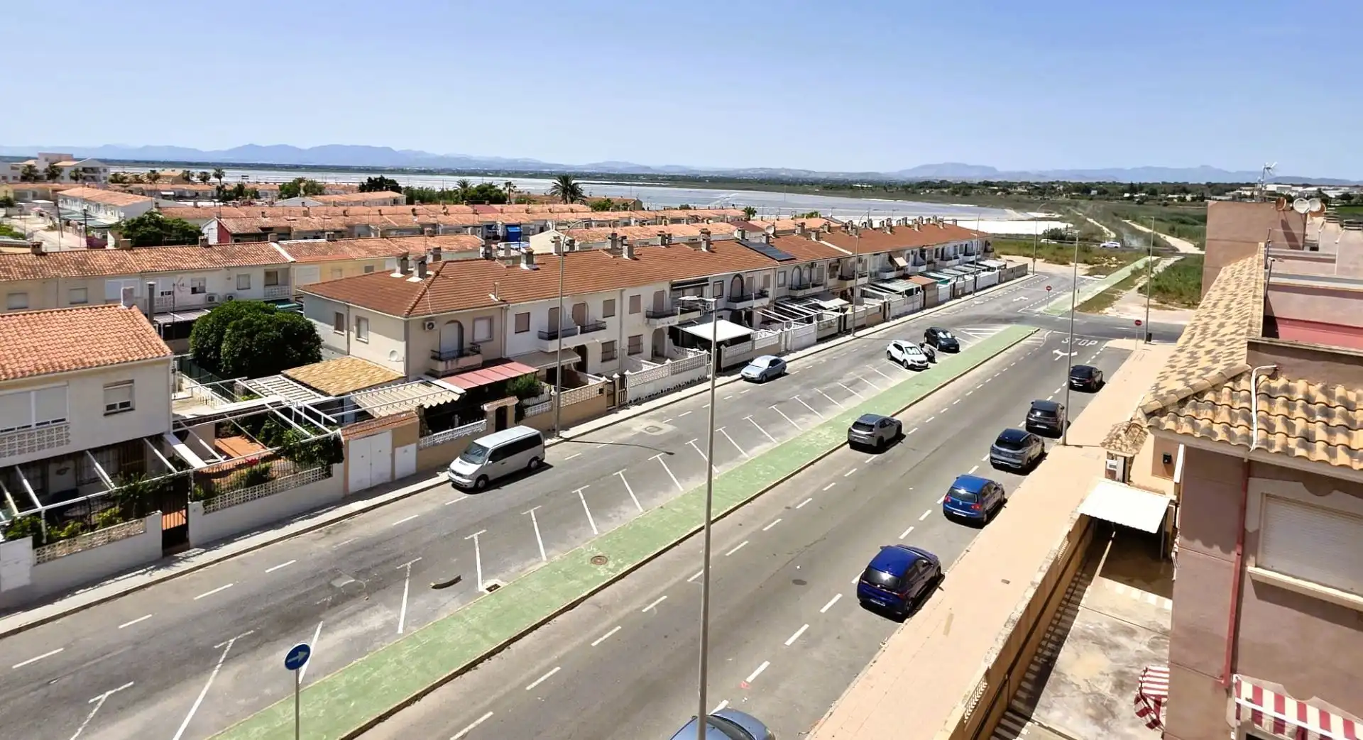 Außenansicht von Wohnungen zum Verkauf in Santa Pola mit Klimaanlage, Terrasse und Möbliert