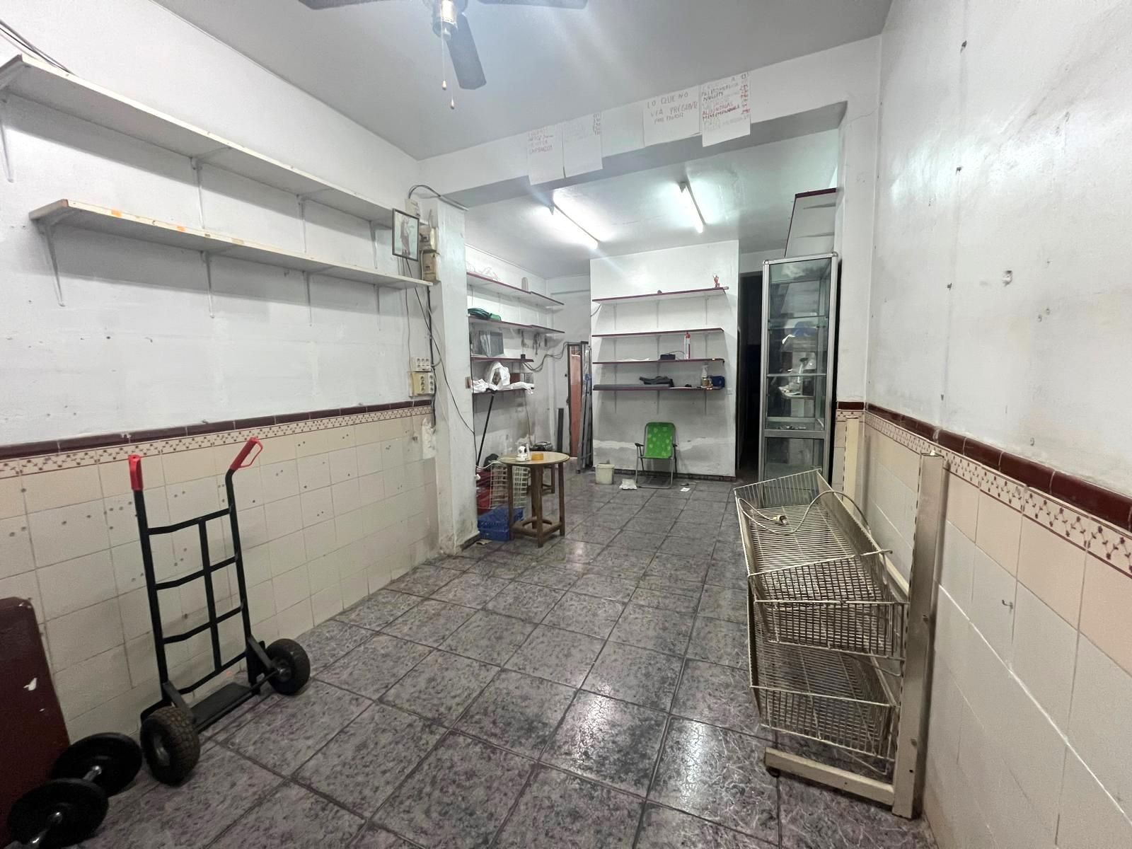 Cuina de Pis en venda en  Sevilla Capital amb Balcó