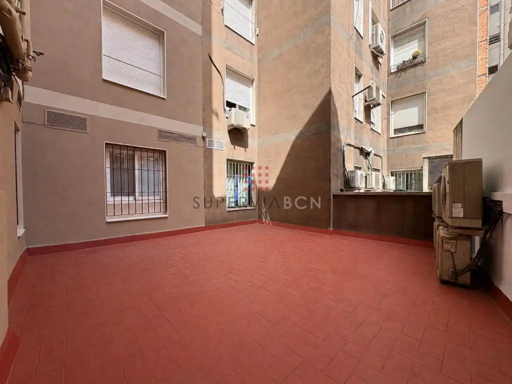 Wohnung mit Aufzug zum Verkauf in Eixample, imagen 2