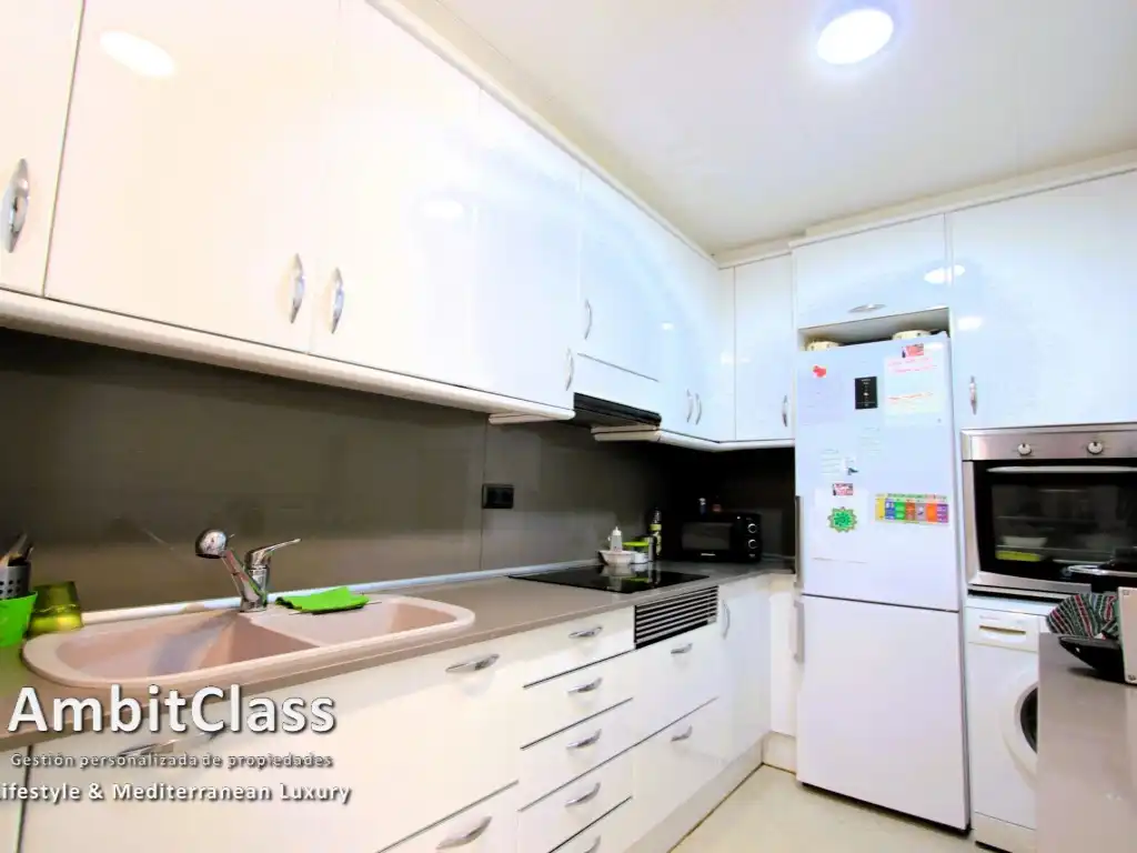 Cocina de Piso en venta en Mataró con Aire acondicionado, Terraza y Internet