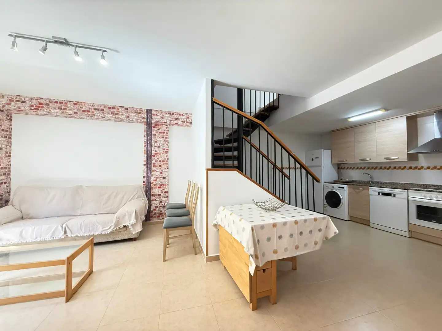 Duplexes for sale in Caspe  with Air Conditioner, Heating and Terrace