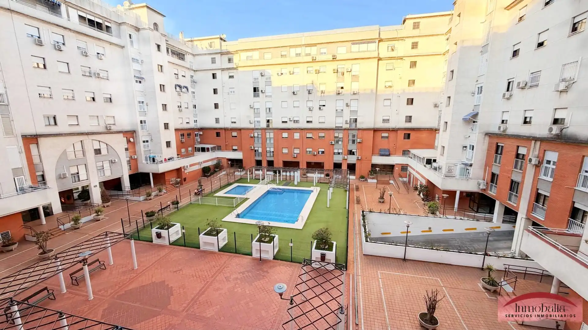 Wohnung zur Miete in Calle Doctor Madrazo Osuna, Colores - Entreparques, Este - Alcosa- Torreblanca