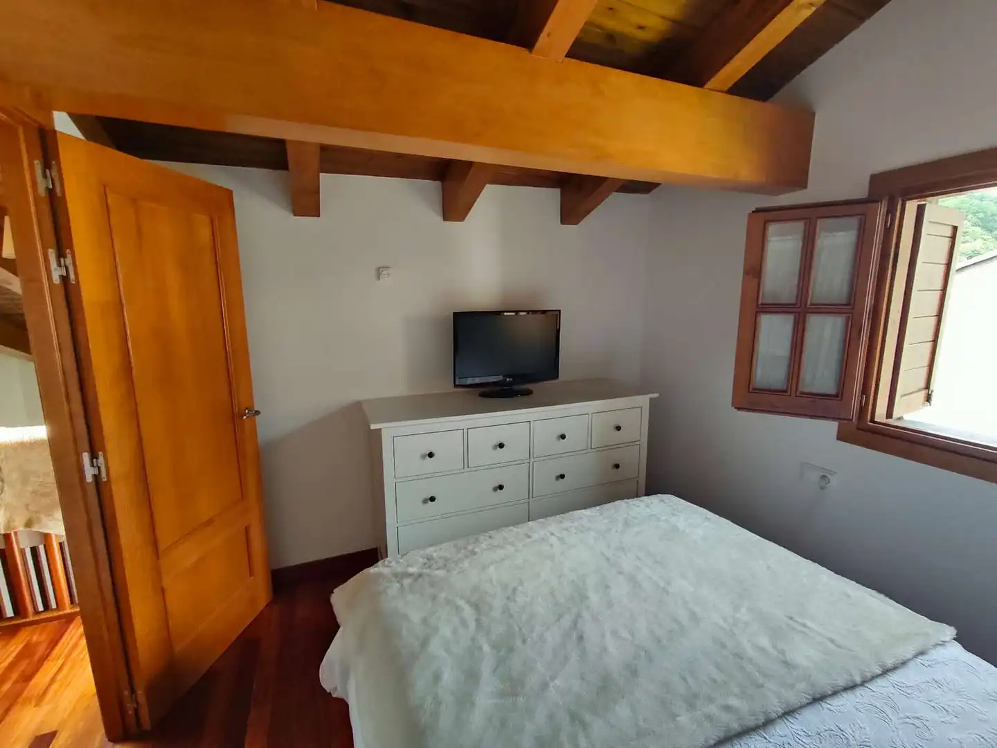 Habitación de Dúplex en venta en Vilallonga de Ter con Amueblado y Balcón