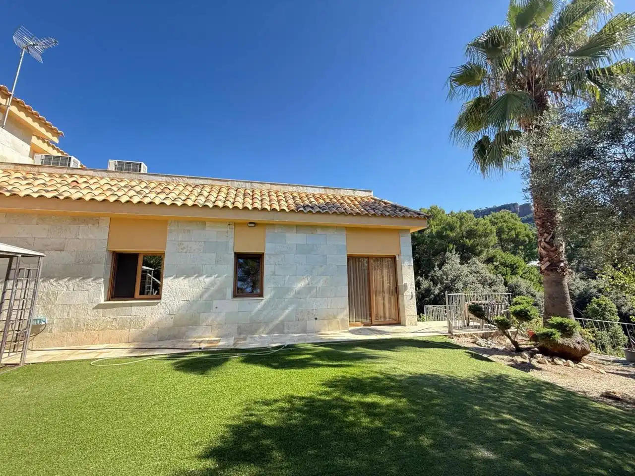 Exterior view of Houses for sale in Matadepera  with Heating and Private garden