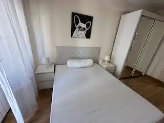 Habitación de Apartamento de alquiler en León Capital  con Calefacción, Parquet y Terraza