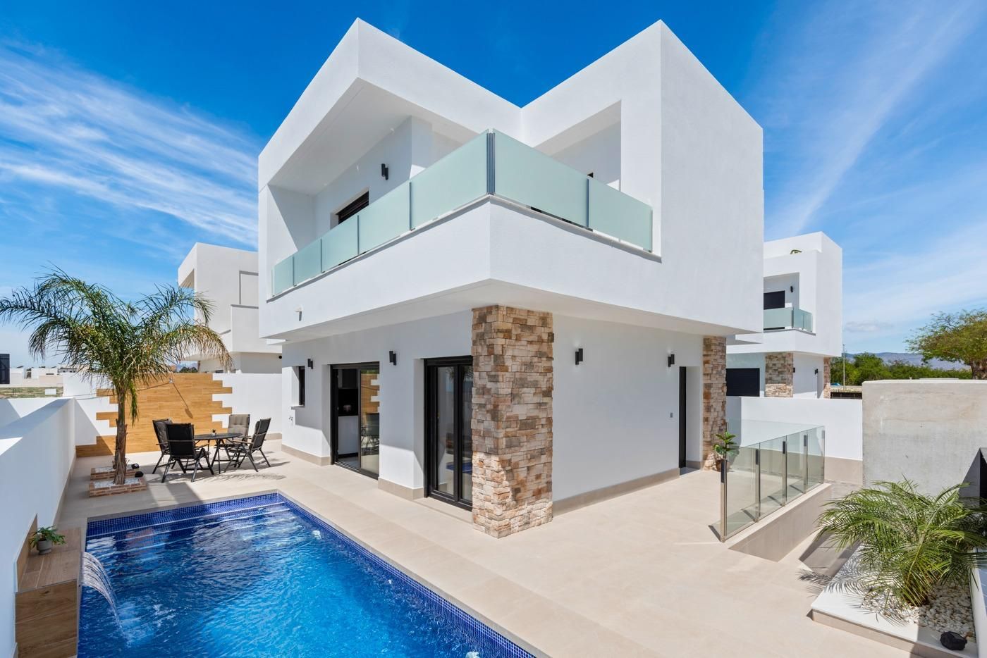 Vista exterior de Casa o xalet en venda en Dolores amb Jardí privat, Terrassa i Piscina