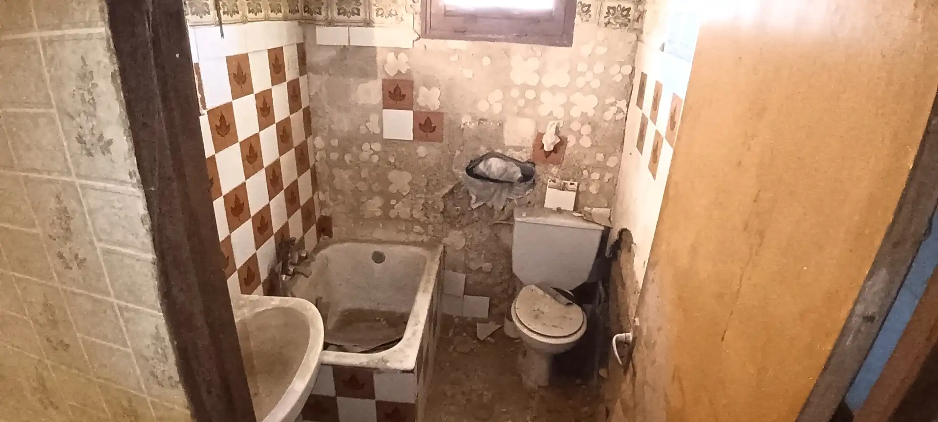 Bany de Casa o xalet en venda en Valdearenas amb Balcó