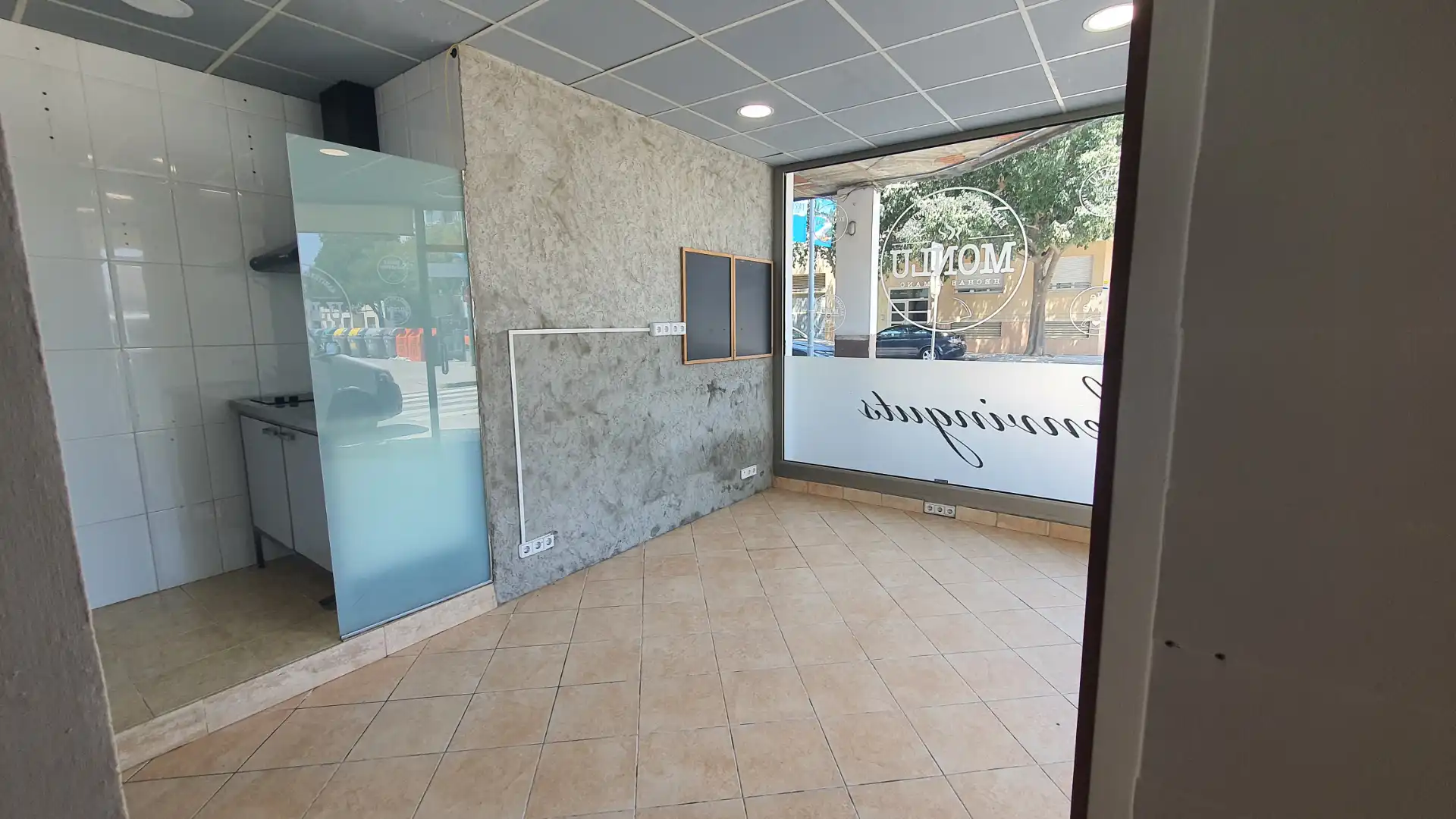 Local comercial de lloguer a Carrer Lluís Companys 1, imagen 3