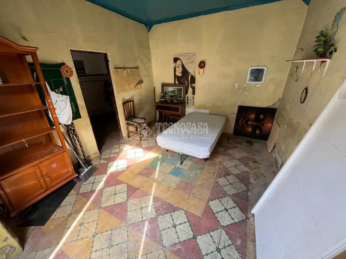 Casa adosada en venta en Dos Hermanas