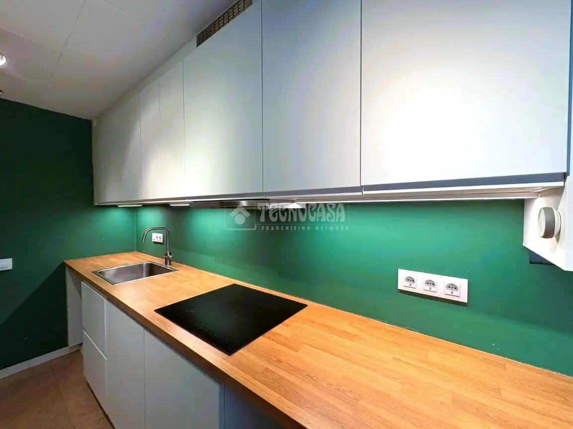 Kitchen of Flat for sale in Barcelona  with Terrace