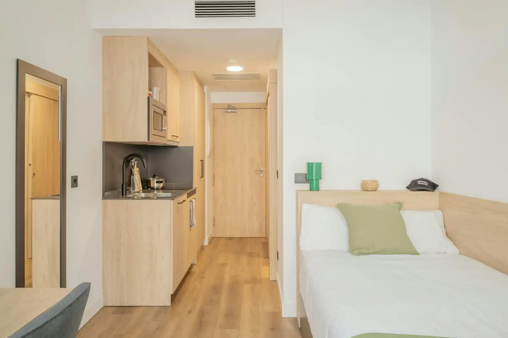 Schlafzimmer von Gebäude zur Miete in Madrid