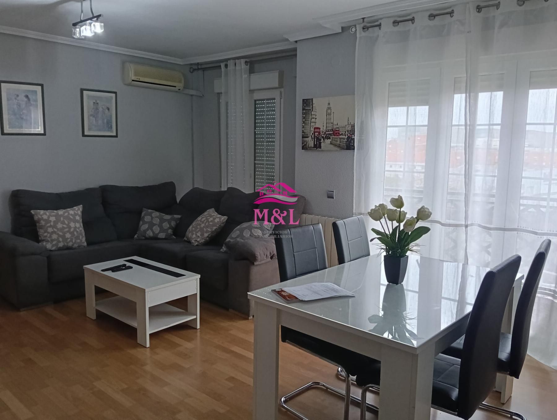 Living room of Flat for sale in Mérida  with Air Conditioner, Heating and Terrace