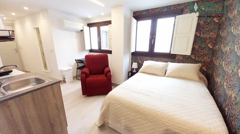 Foto 2 von Wohnung zur Miete in Calle Pavaneras, San Matías - Realejo, Granada Capital