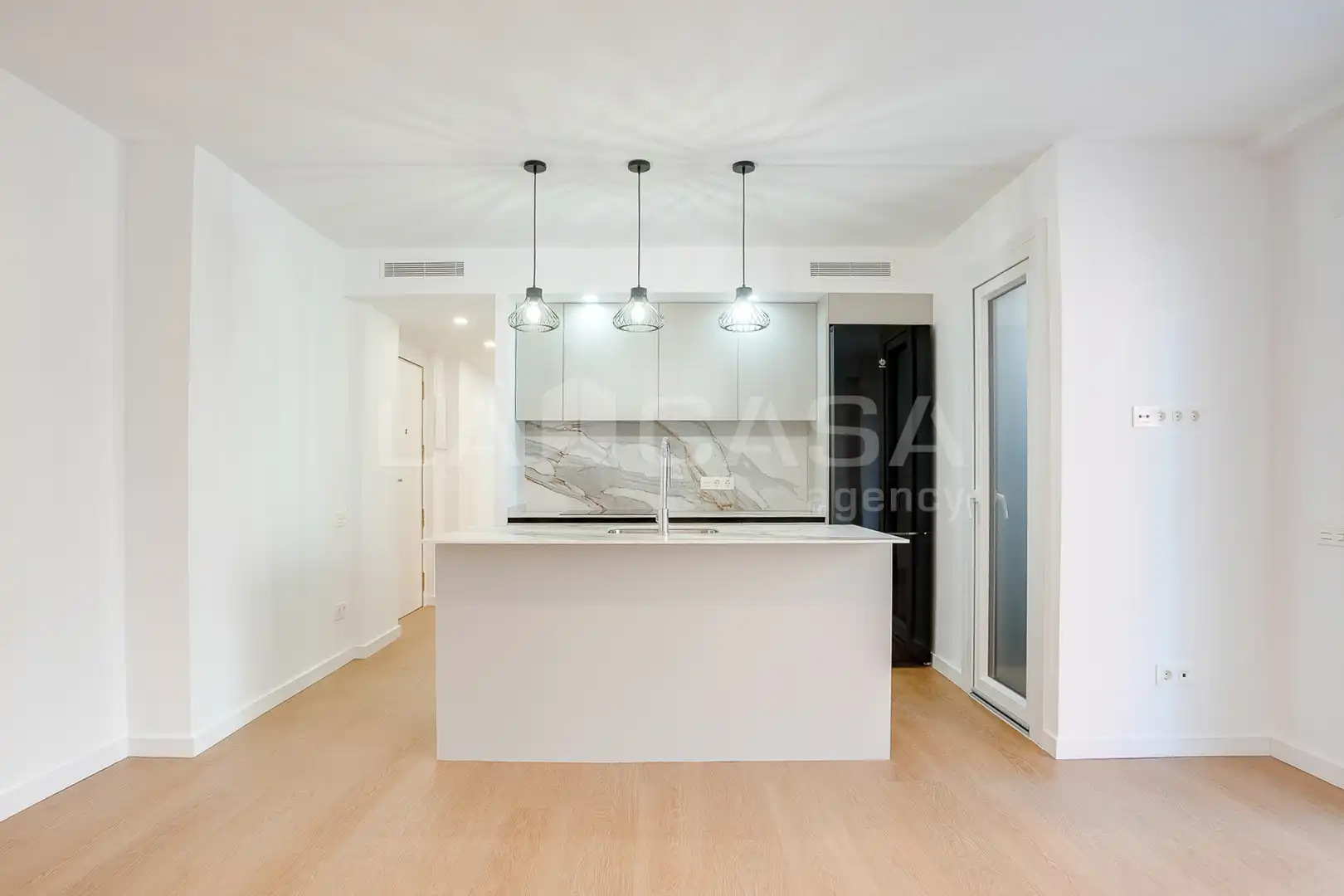 Cocina de Piso en venta en Barcelona con Calefacción