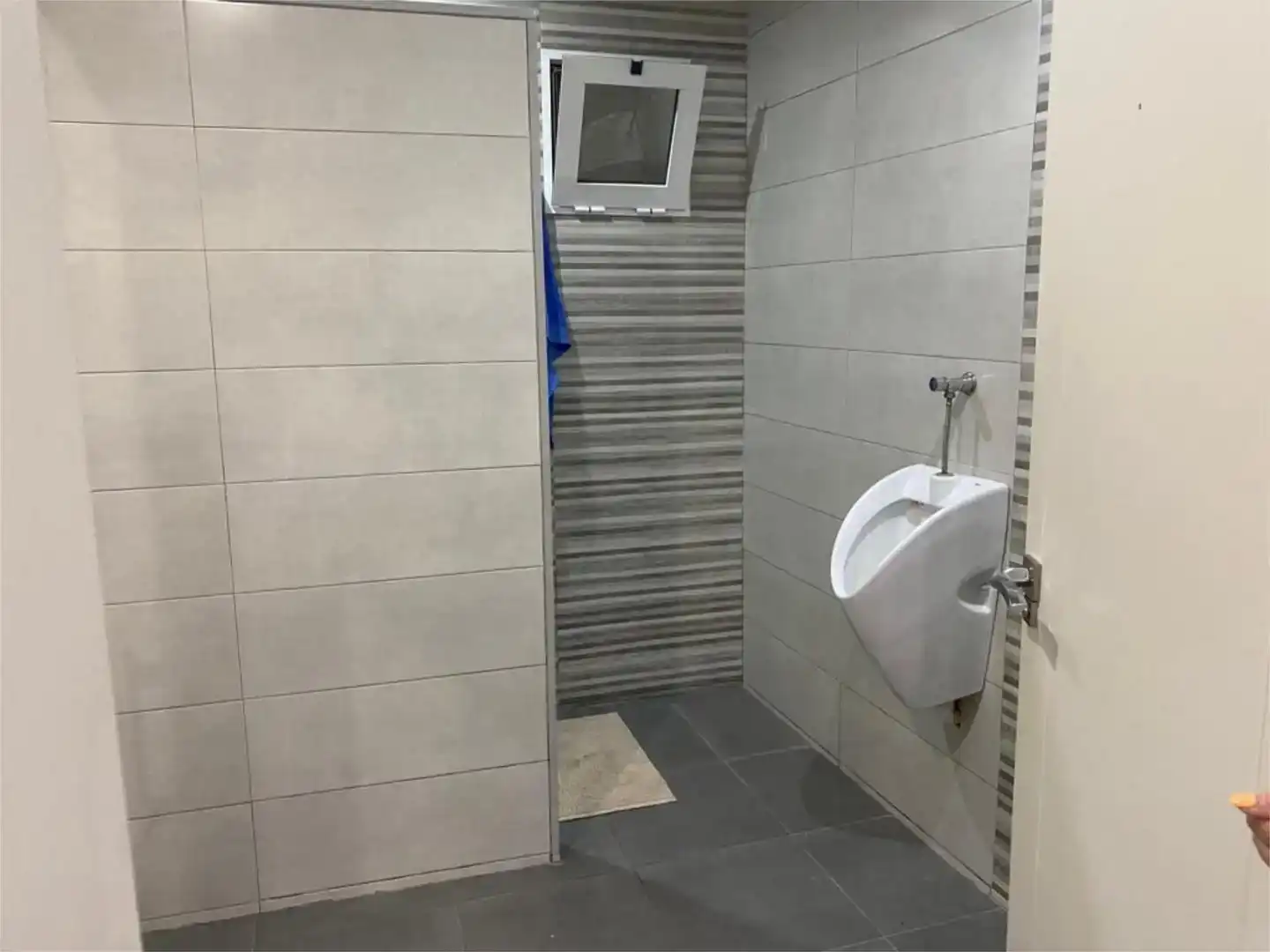 Baño de Piso en venta en Benicolet con Aire acondicionado, Trastero y Piscina