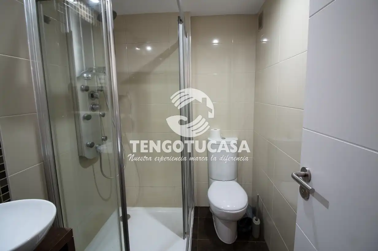 Baño de Piso en venta en Madrid con Aire acondicionado, Calefacción y Trastero