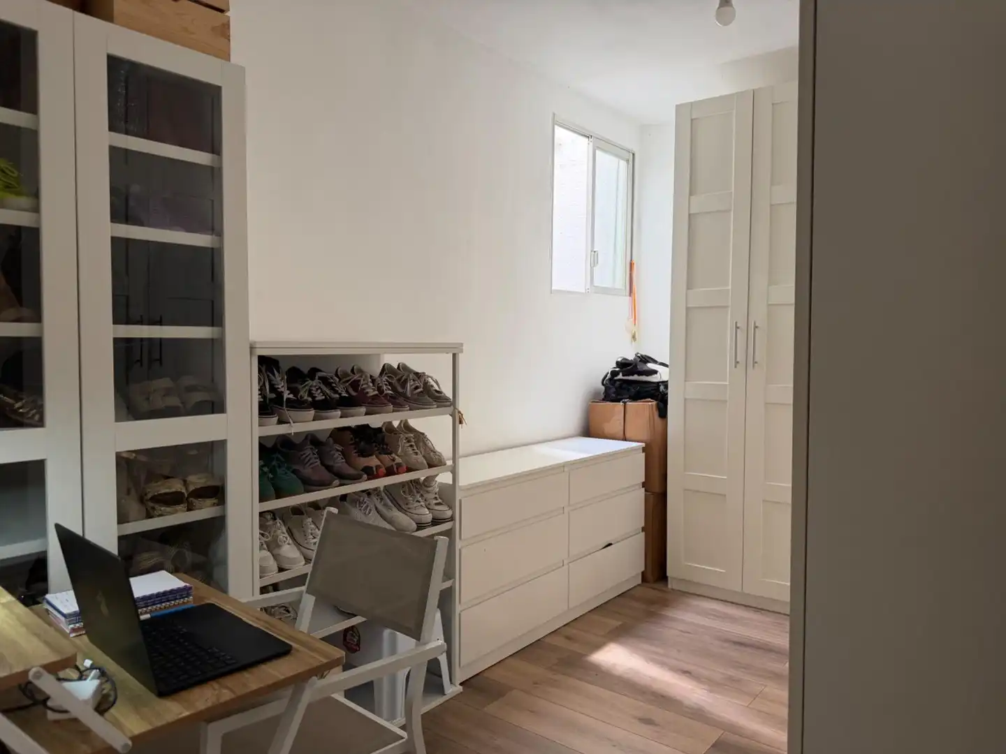 Schlafzimmer von Dachboden zum Verkauf in Mataró mit Klimaanlage, Heizung und Parkett