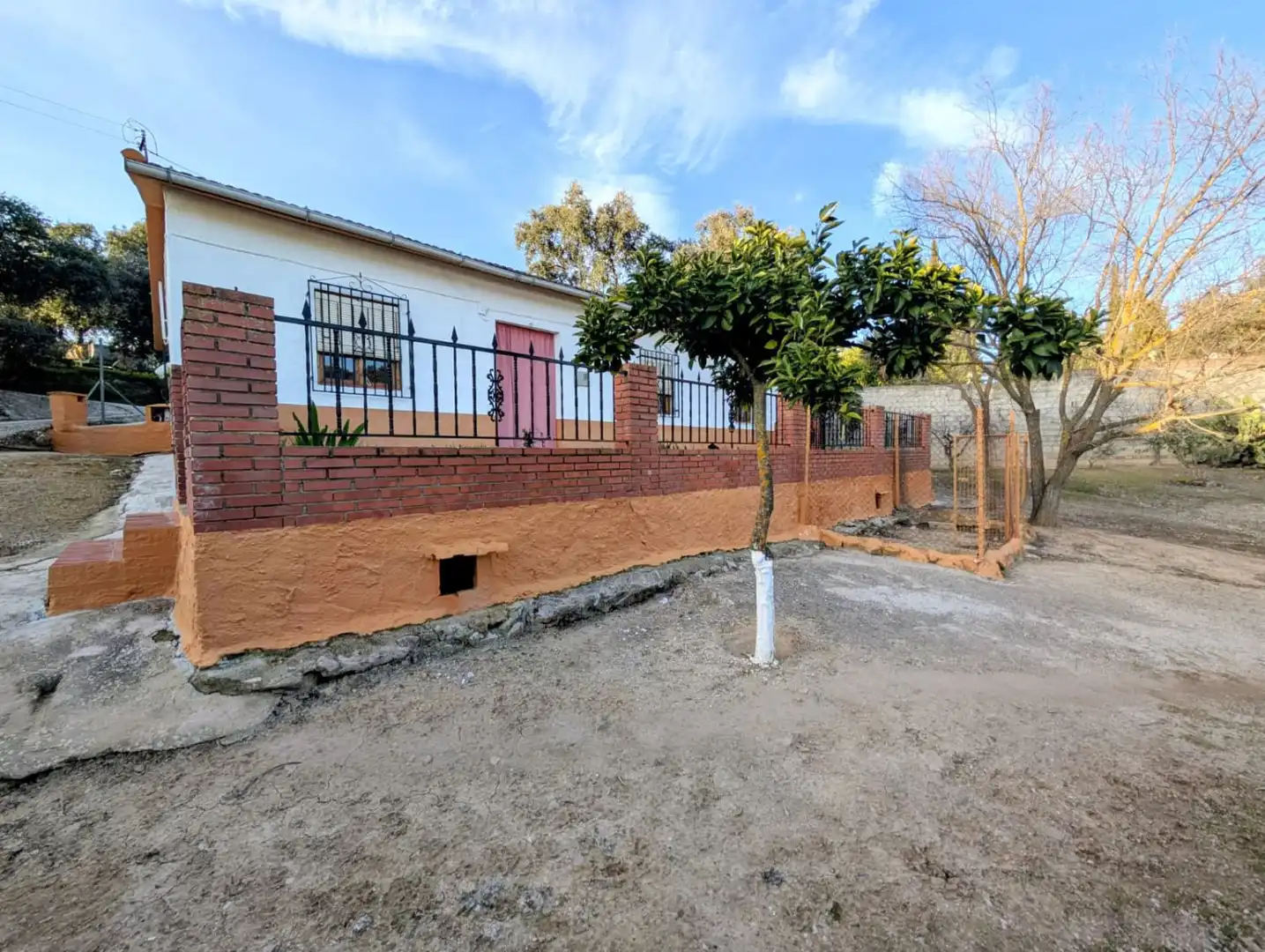 Vista exterior de Finca rústica en venda en Loja amb Terrassa