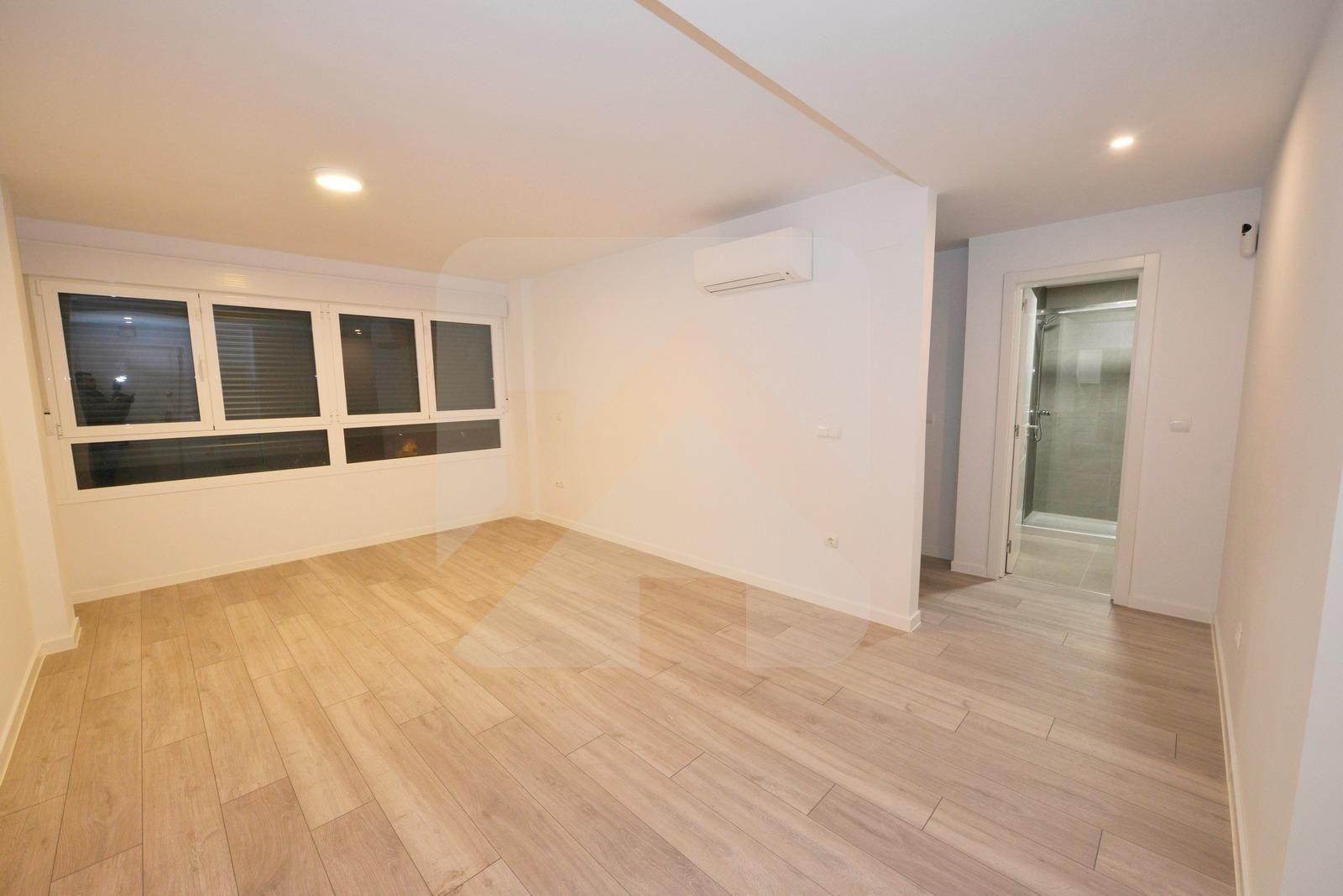 Dormitori de Apartament de lloguer en Valdemoro amb Calefacció i Alarma