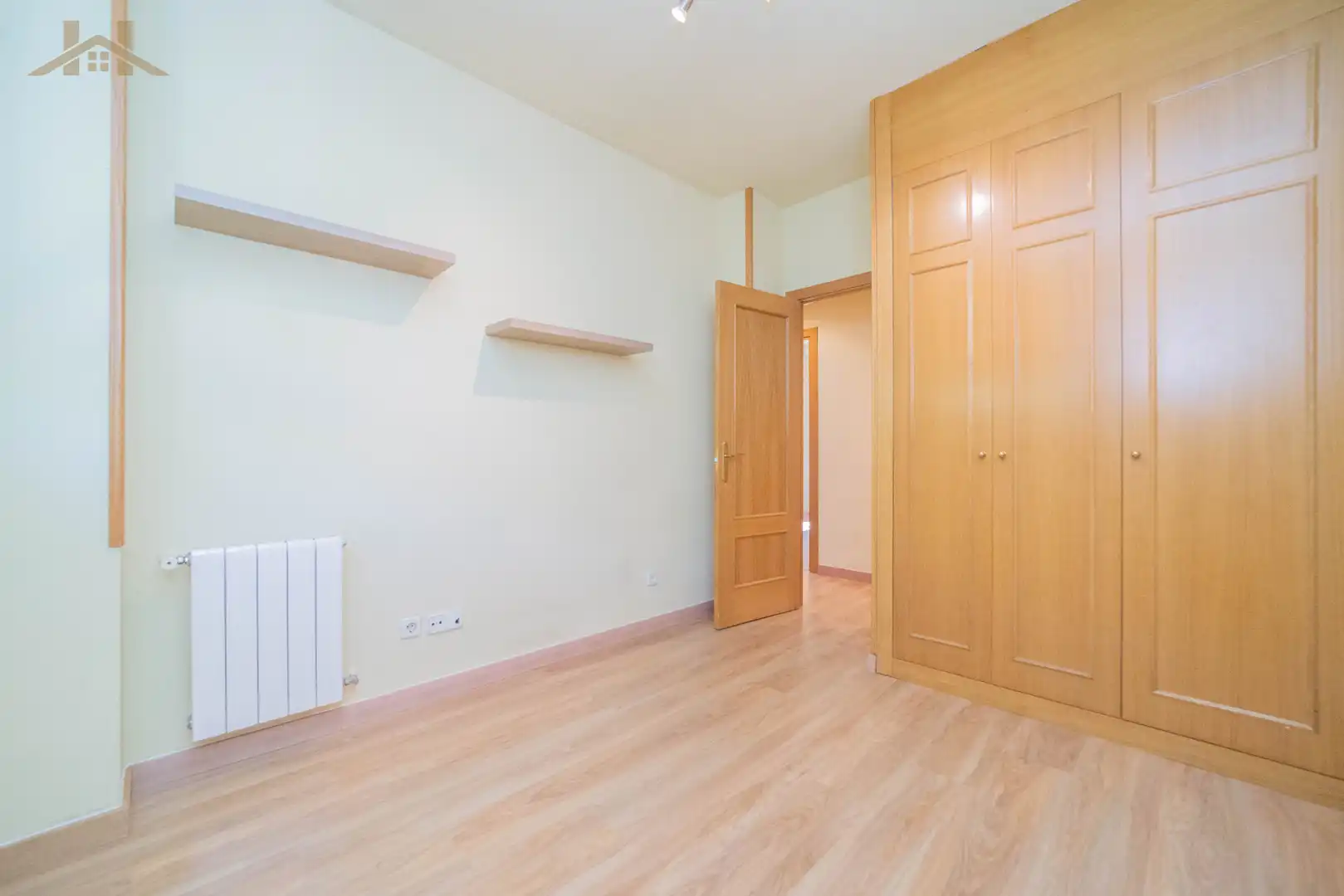 Habitación de Piso en venta en Boadilla del Monte con Aire acondicionado, Calefacción y Jardín privado