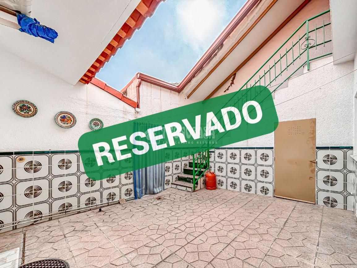Exterior view of Single-family semi-detached for sale in Villasequilla  with Heating and Private garden