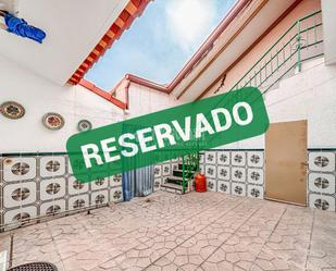 Vista exterior de Casa adosada en venda en Villasequilla amb Calefacció i Jardí privat