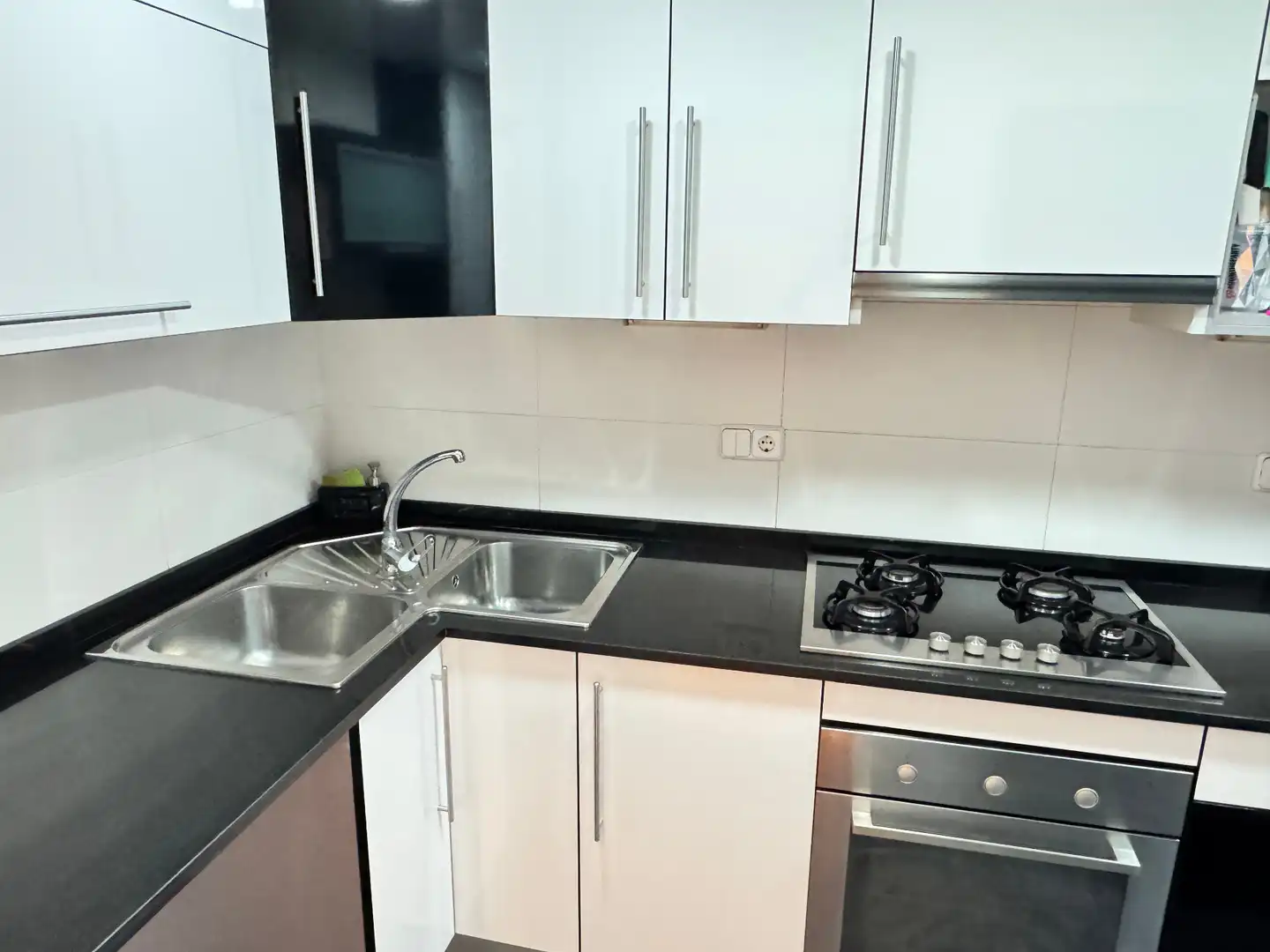 Wohnung zur Miete in Carrer de Berlín, 87, Barri de les Corts